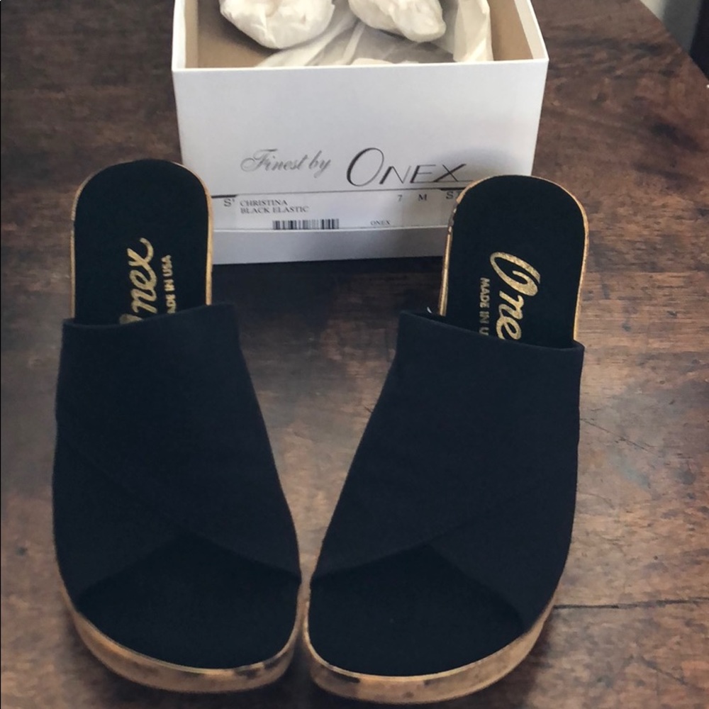 Christina bionics size 7/37. Black